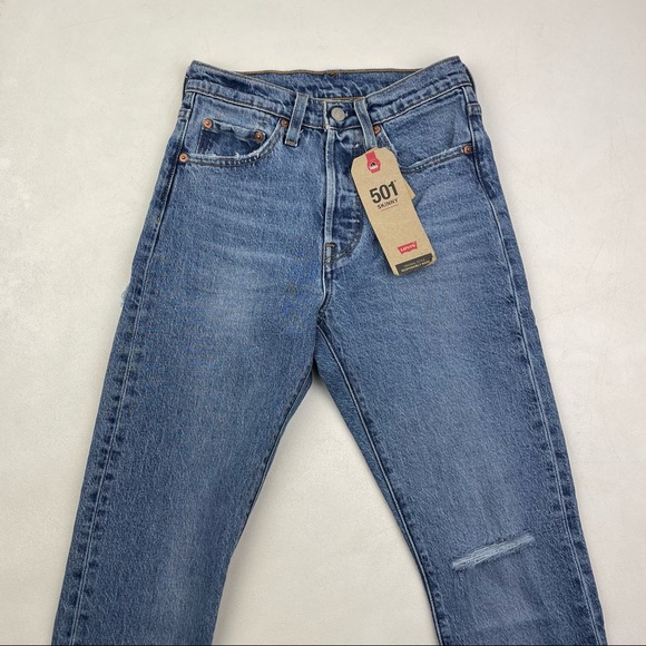 NWT Levi’s 501 High Rise Ass Rip / Butt Rip Jeans - Picture 2 of 8